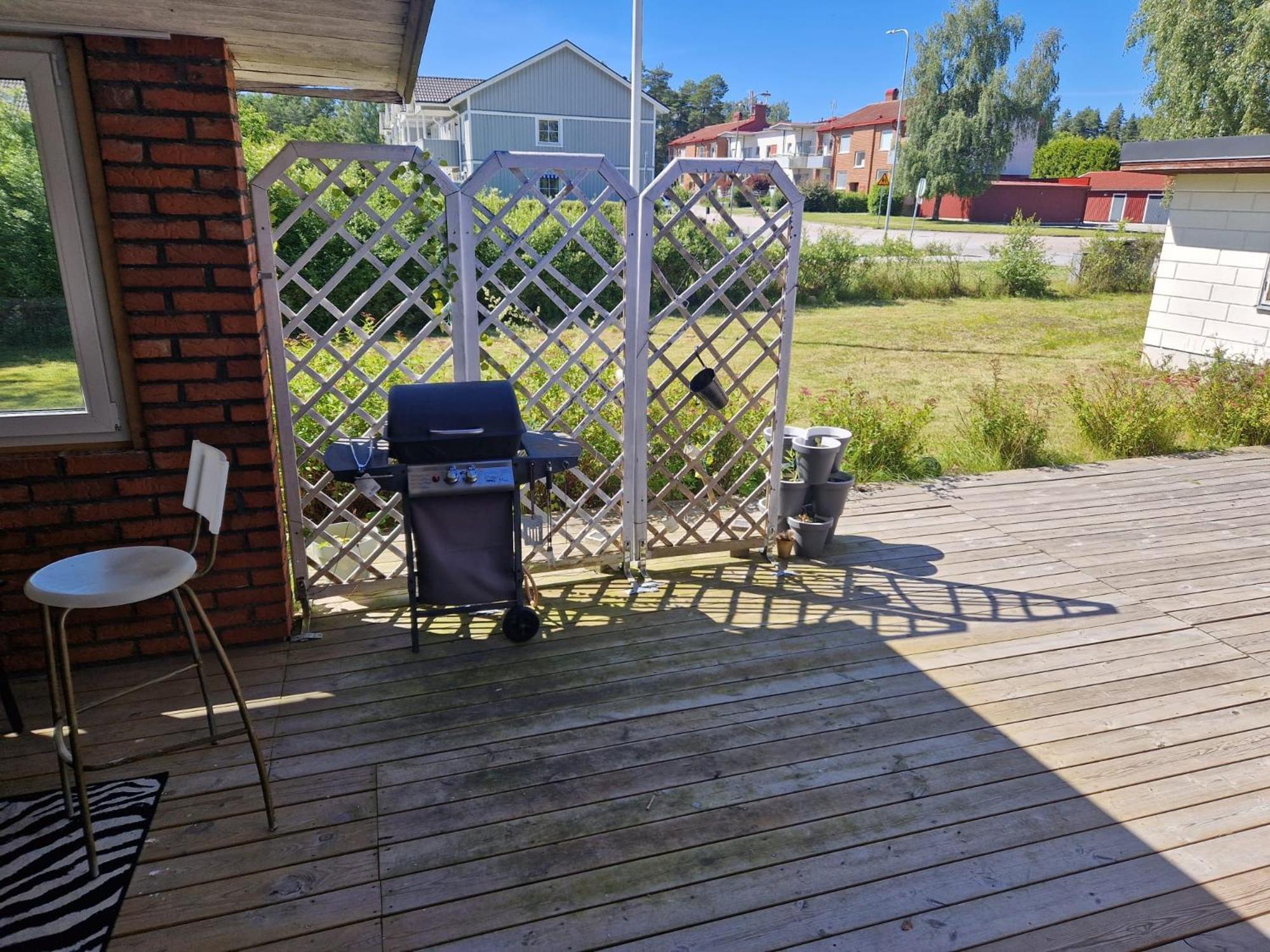 Villa Med Egen Parkering. Moejlighet Att Boka Fran 1 Och Upp Till 5 Personer. Örebro Zewnętrze zdjęcie